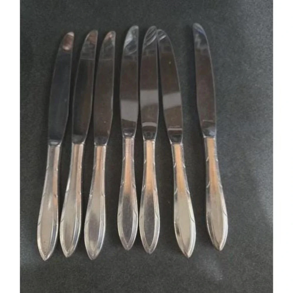 Oneida Nobility Plate REVERIE Flatware Silverware 1937 Silverplate Table Knives